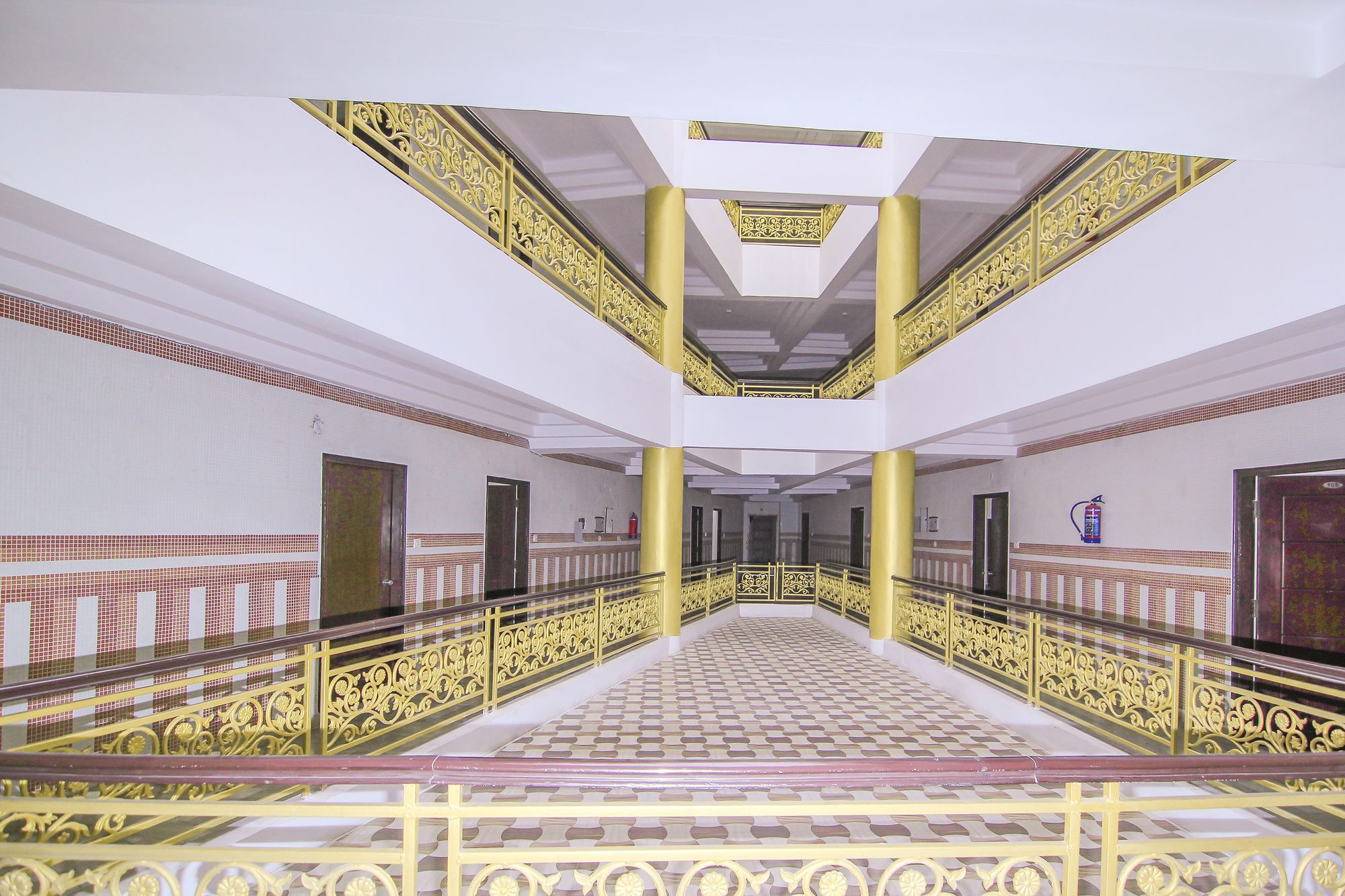 Oyo 11532 Hotel Sr Grand Lucknow Exterior photo